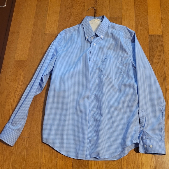 Nautica button down dress shirt. Blue and white pattern. - Picture 1 of 6